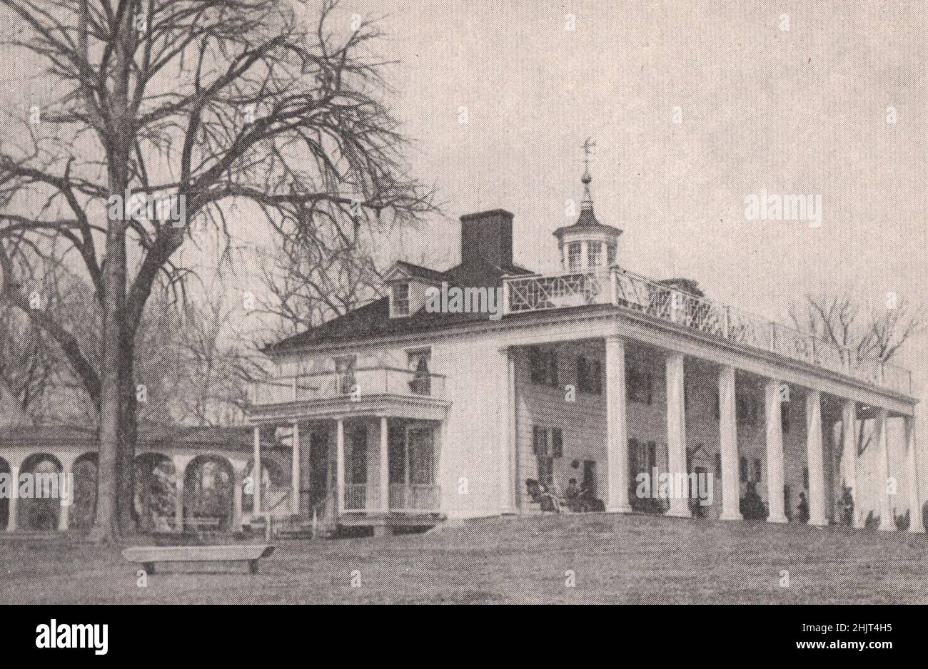 Old-Fashioned Wooden Mansion of America's first President. Virginia. United States (1923) Stock Photo