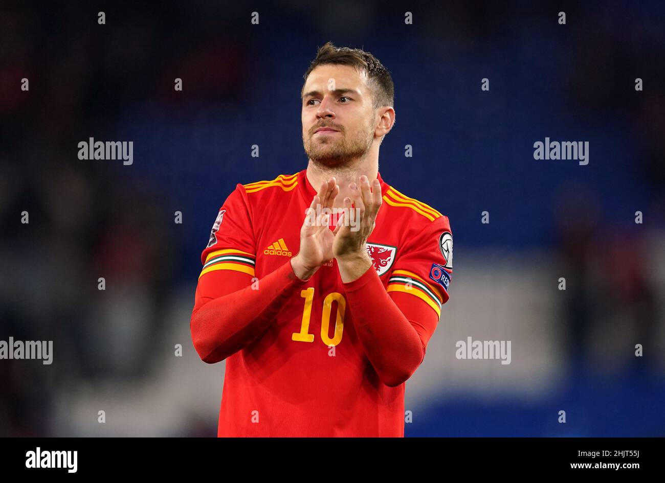 Deadline day transfers hi-res stock photography and images - Alamy