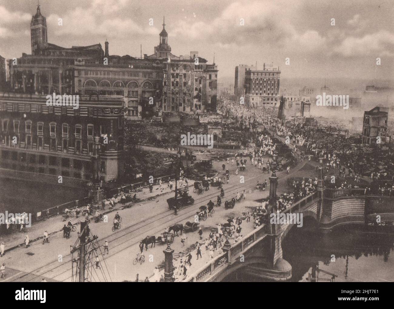 Japan Earthquake 1923: The Street scene about Nihombashi Bridge before the disaster Stock Photo