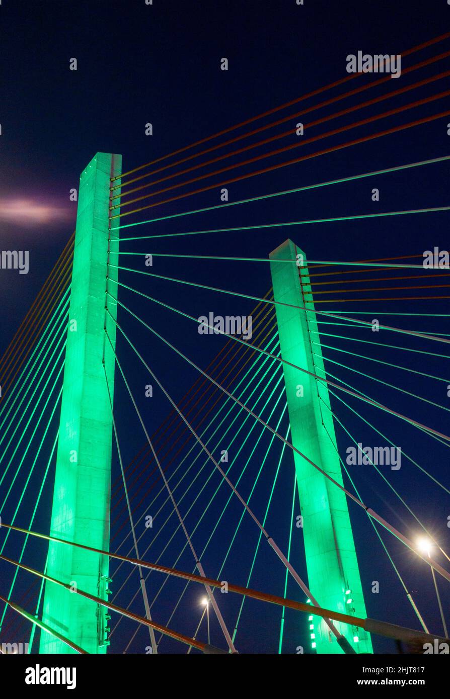 rush hour traffic on theNew Kosciuszko bridge in between Queens and