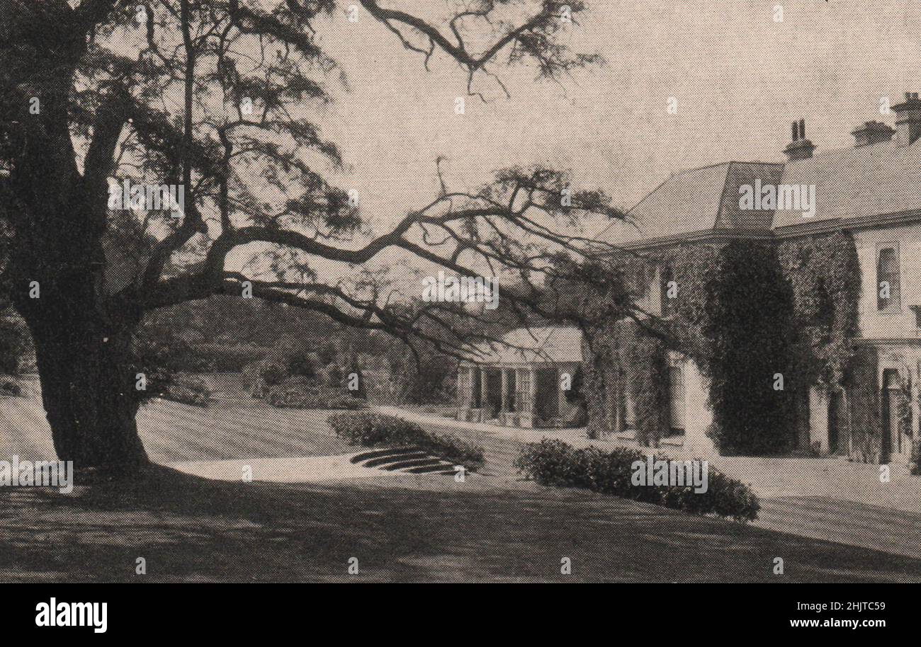 Cranbourne Court, Windsor Forest. Berkshire (1913 Stock Photo Alamy