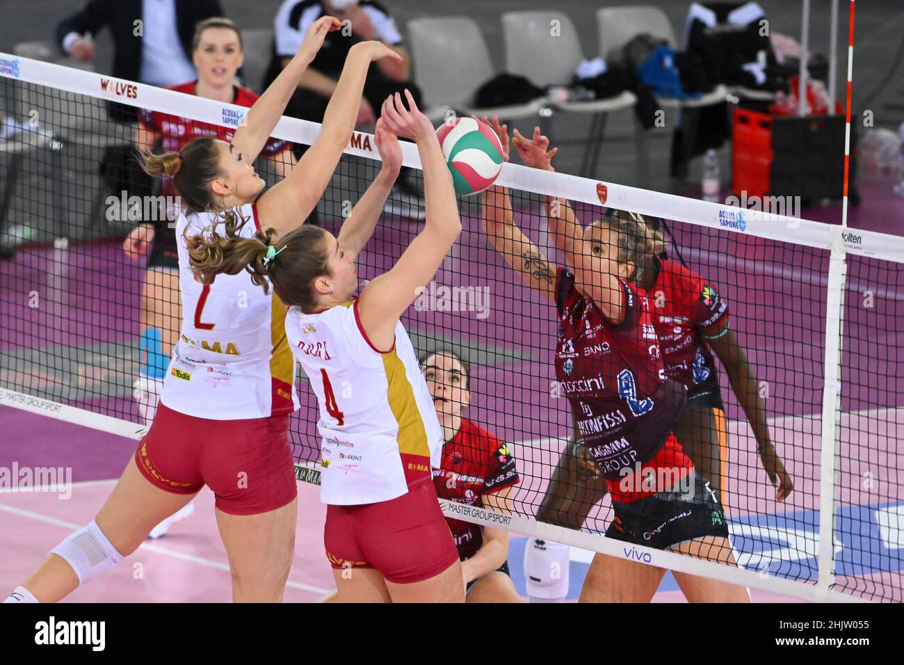 Rome, Italy. 30th Jan, 2022. Bugg Madison of Acqua & Sapone Roma Volley  during the Women's Volleyball Championship Series A1 match between Acqua &  Sapone Volley Roma and Bartoccini Fortinfissi Perugia Volley