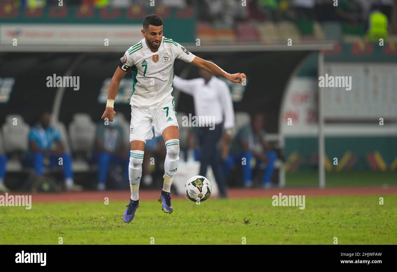 Douala, Cameroon, January, 16, 2022: Riyad Mahrez (captain) of Algeria during Algeria versus Equatorial Guinea- Africa Cup of Nations at Japoma stadium. Kim Price/CSM. Stock Photo