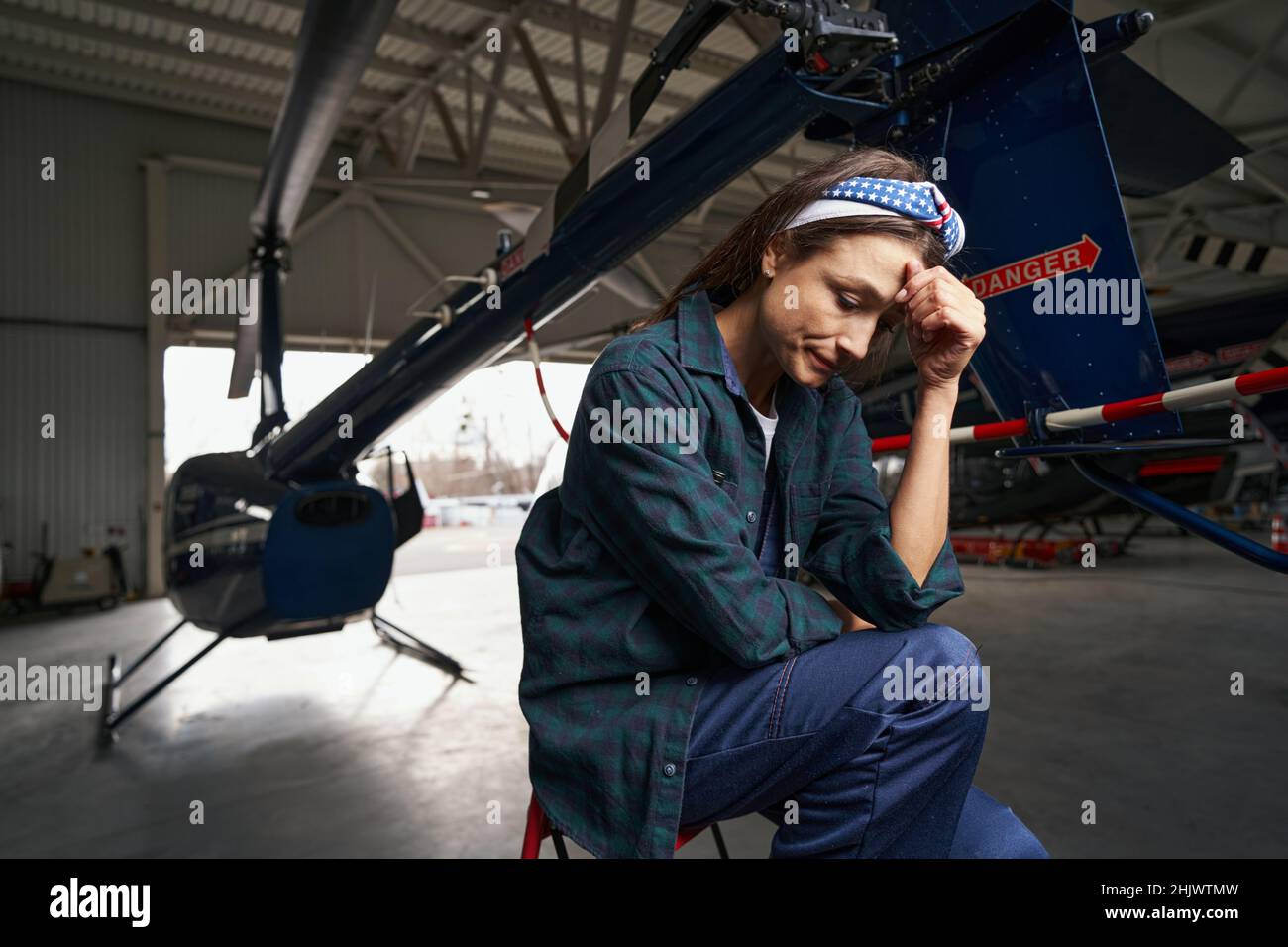 Airframe mechanic hi-res stock photography and images - Alamy