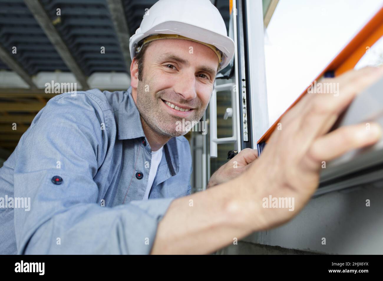 Builder man level mixed hi-res stock photography and images - Alamy