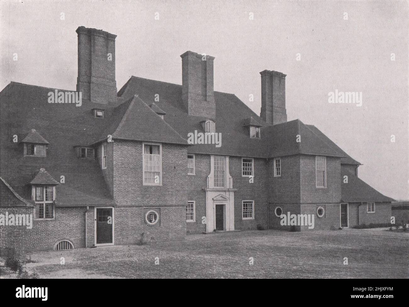 From the north-east. Cambridgeshire. Middlefield, Great Shelford. - Designed by Mr. E. L. Lutyens (1922) Stock Photo