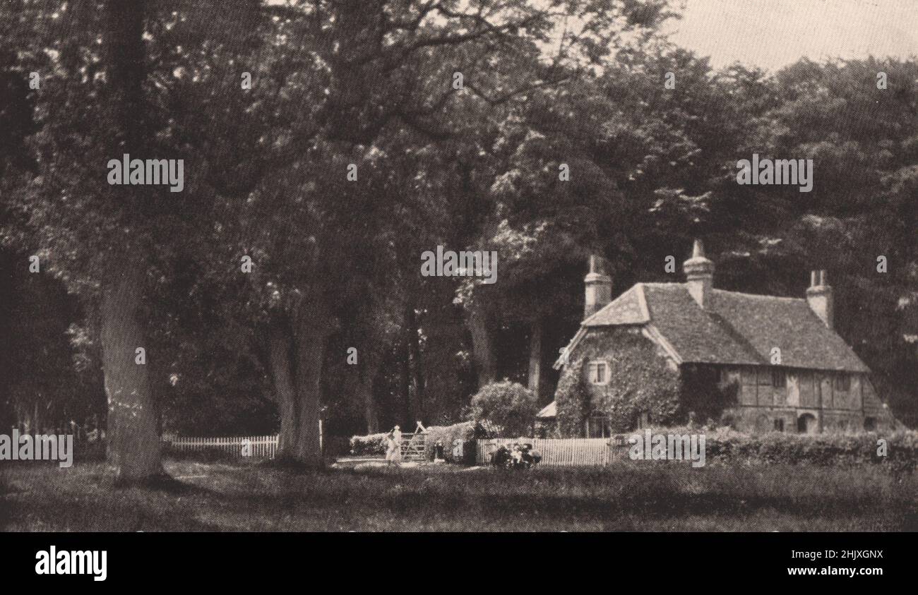The Keeper's Cottage, Penn Woods. Buckinghamshire (1932 Stock Photo Alamy