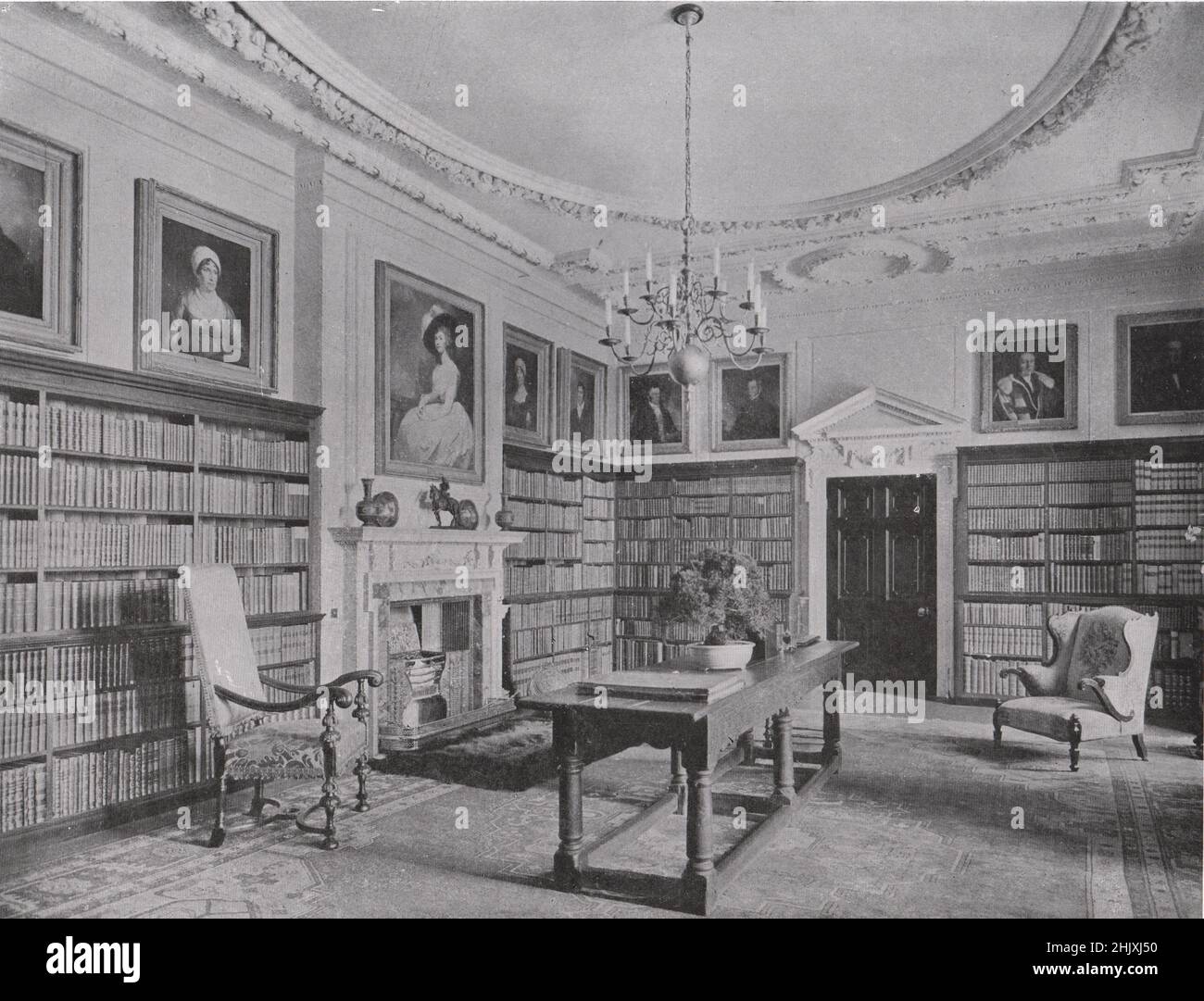 Findon place Sussex : The Library. F. S. Chesterton, Architect (1908) Stock Photo