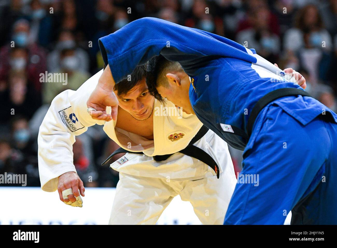 Men -73 kg, Evgenii PROKOPCHUK (white) of Russia and Kenshi HARADA of Japan gold medal compete during the Paris Grand Slam 2021, Judo event on October Stock Photo