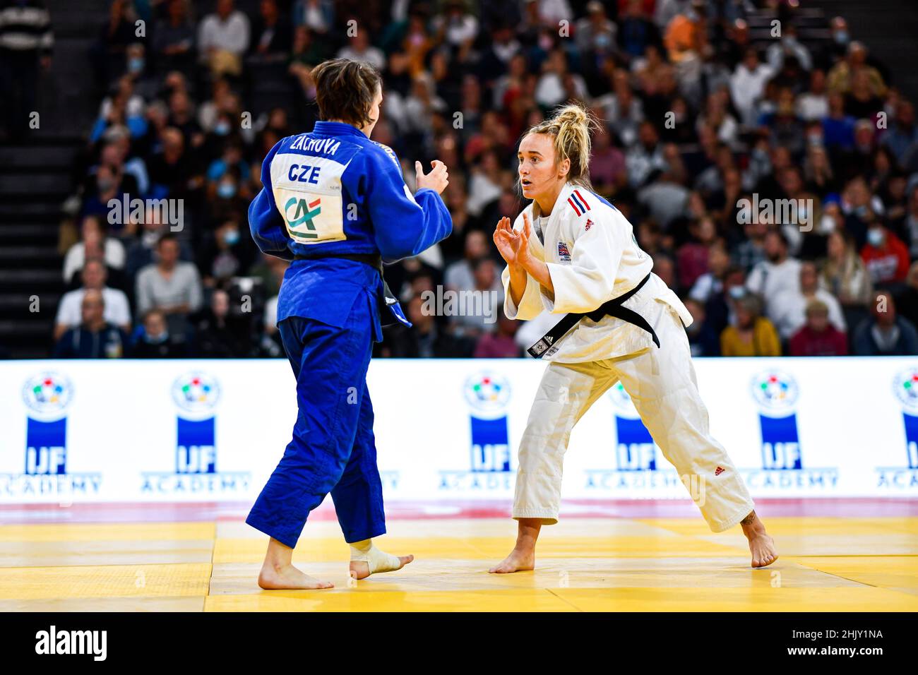 Women -63 kg, Lucy Renshall (white) of Great Britain Silver medal competes during the Paris Grand Slam 2021, Judo event on October 16, 2021 at AccorHo Stock Photo