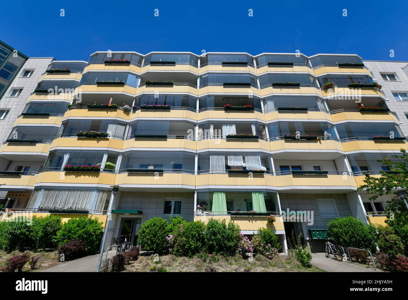 Wohnhaus, Erwin Bock Straße, Salvador Allende Viertel, Köpenick
