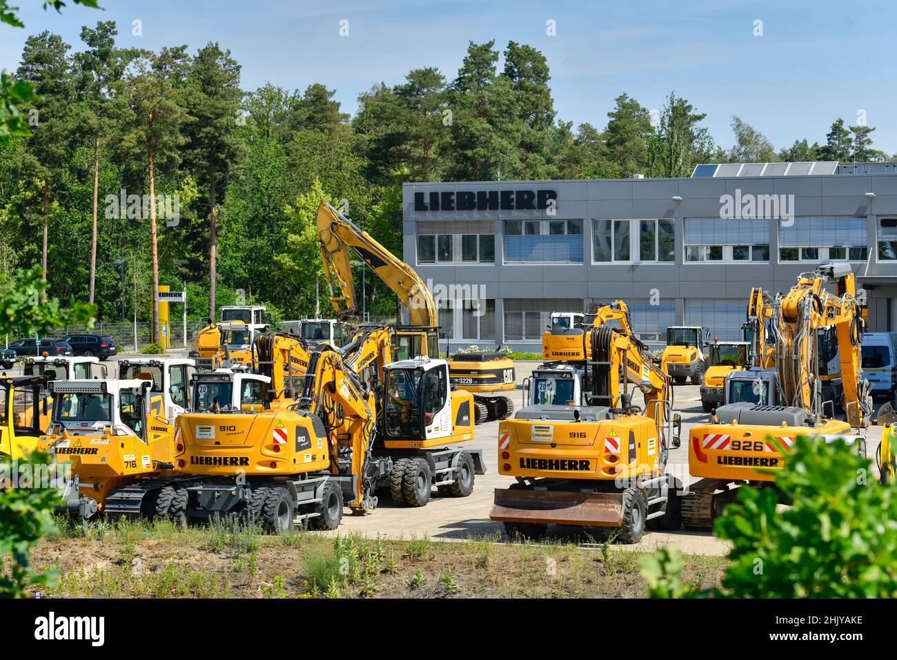 Liebherr hi-res stock photography and images - Page 4 - Alamy