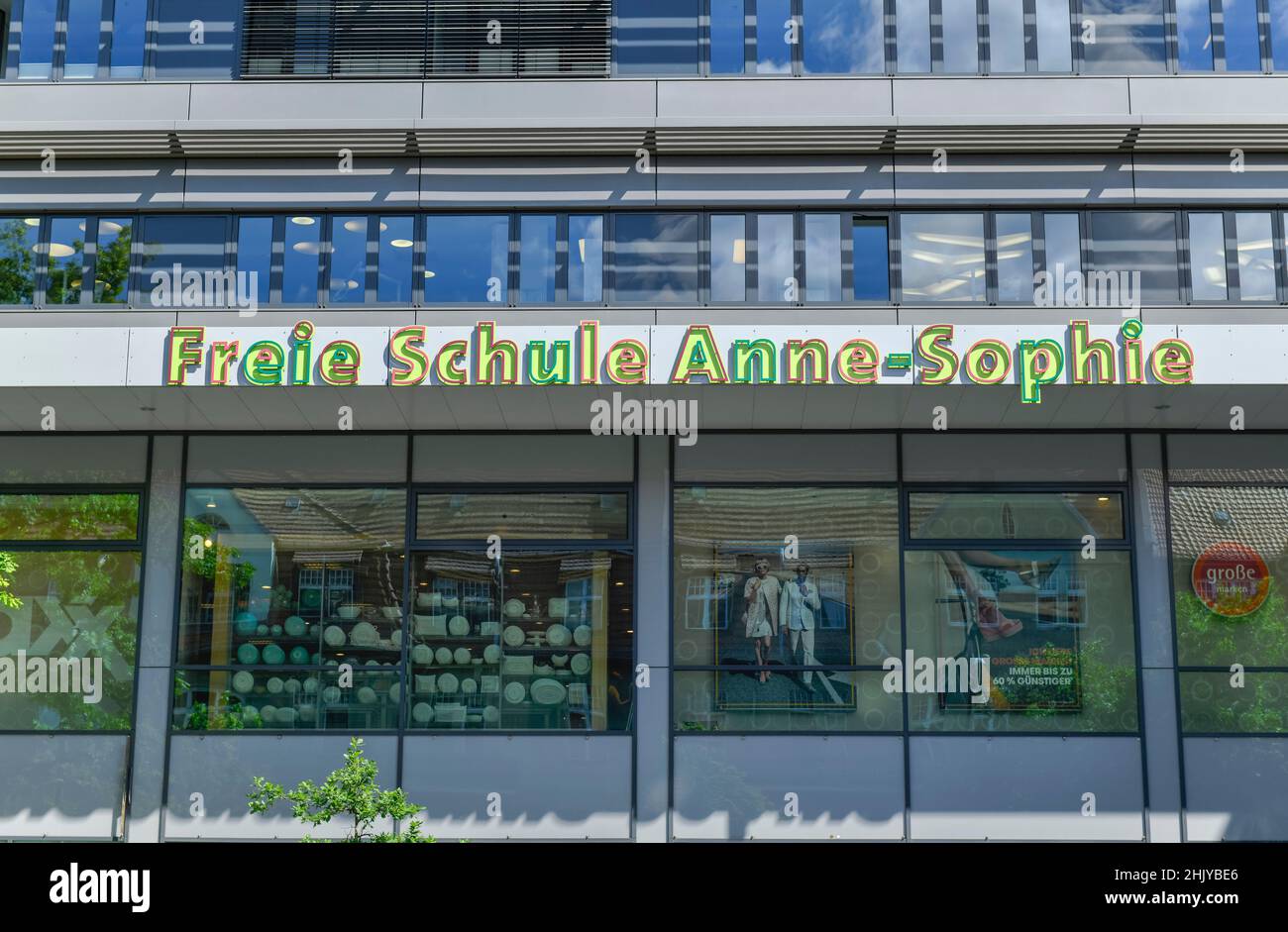 Freie Schule Anne-Sophie, Zehlendorfer Welle, Clayallee, Zehlendorf, Steglitz-Zehlendorf, Berlin, Deutschland Stock Photo