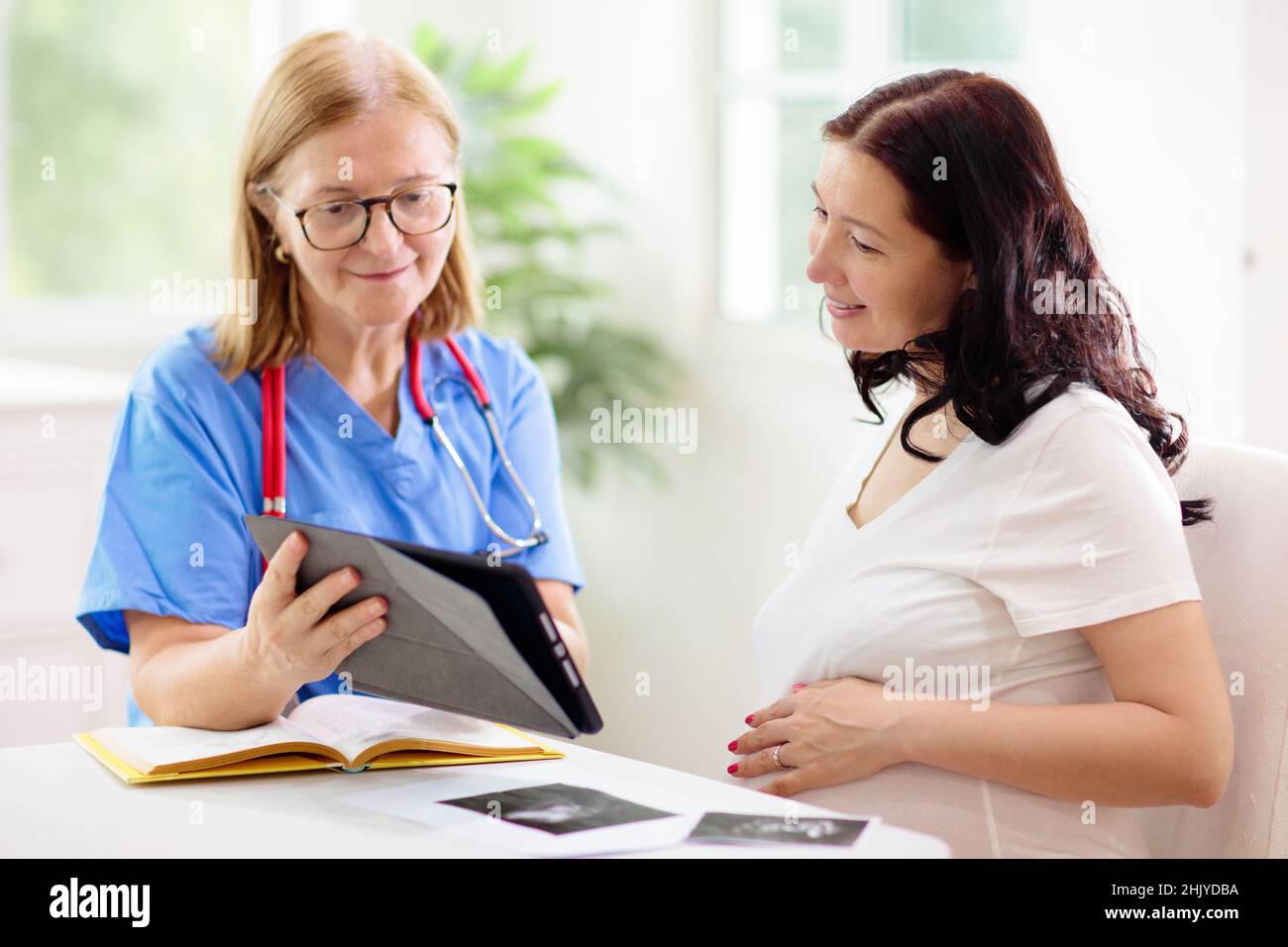 Ob gyn hi-res stock photography and images - Alamy