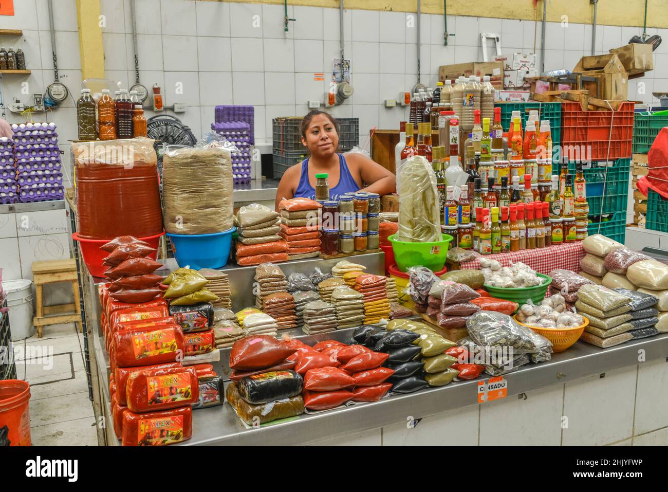 Gewürze und Eingelegtes, Markt 'Mercado Lucas de Galvez', Merida, Yucatan, Mexiko Stock Photo