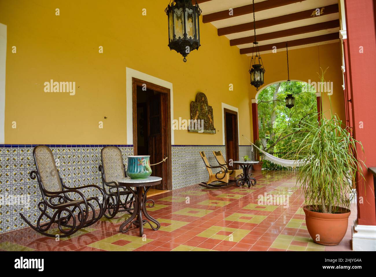 Terrasse, Herrenhaus, Hacienda Sotuta de Peon, Yucatan, Mexiko Stock Photo