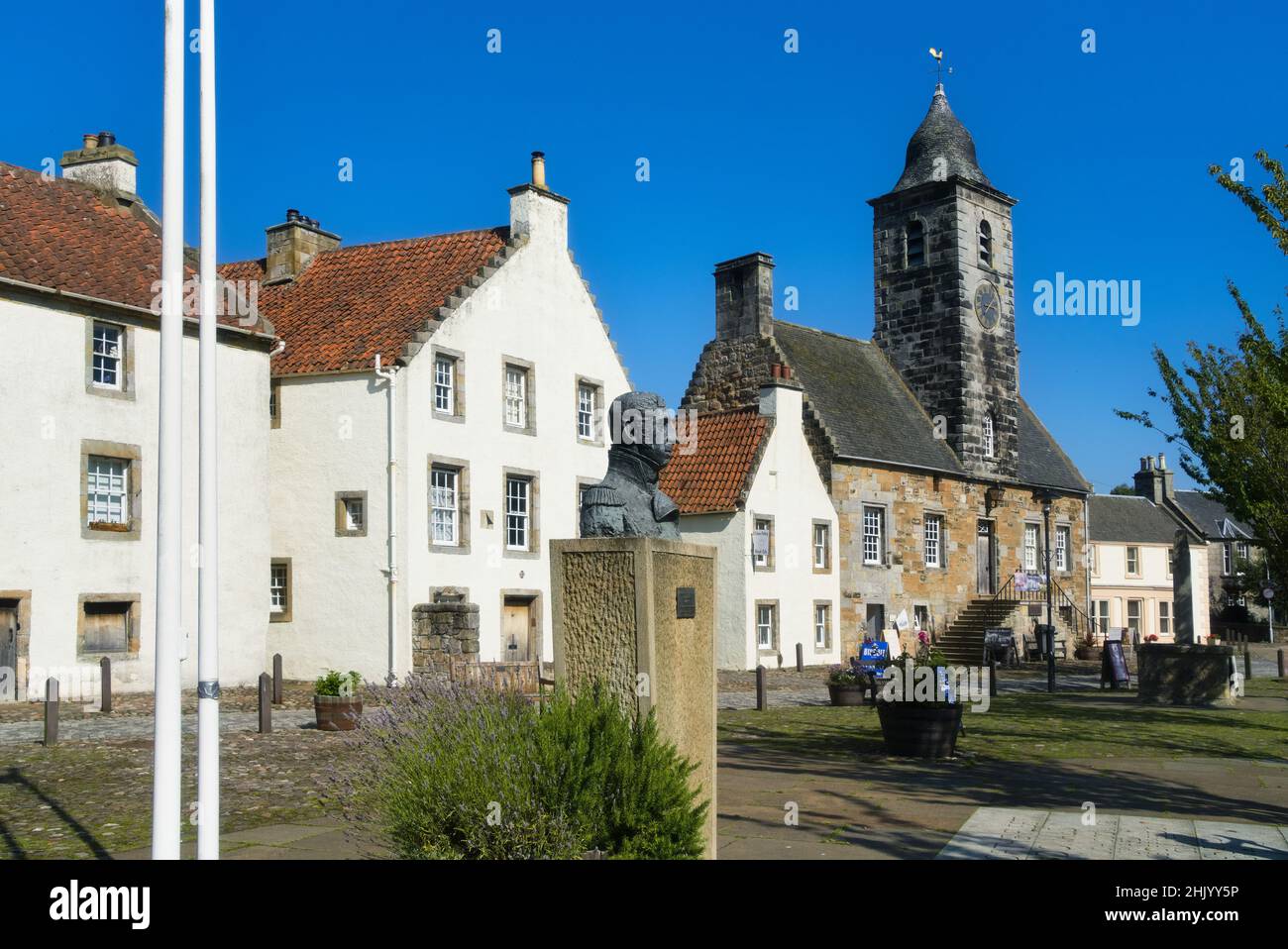 Culross village on Fife Coastal Path. Beside River Forth. Showing