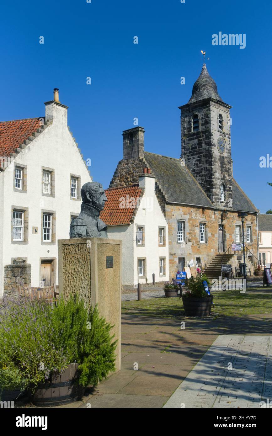 Culross village on Fife Coastal Path. Beside River Forth. Showing