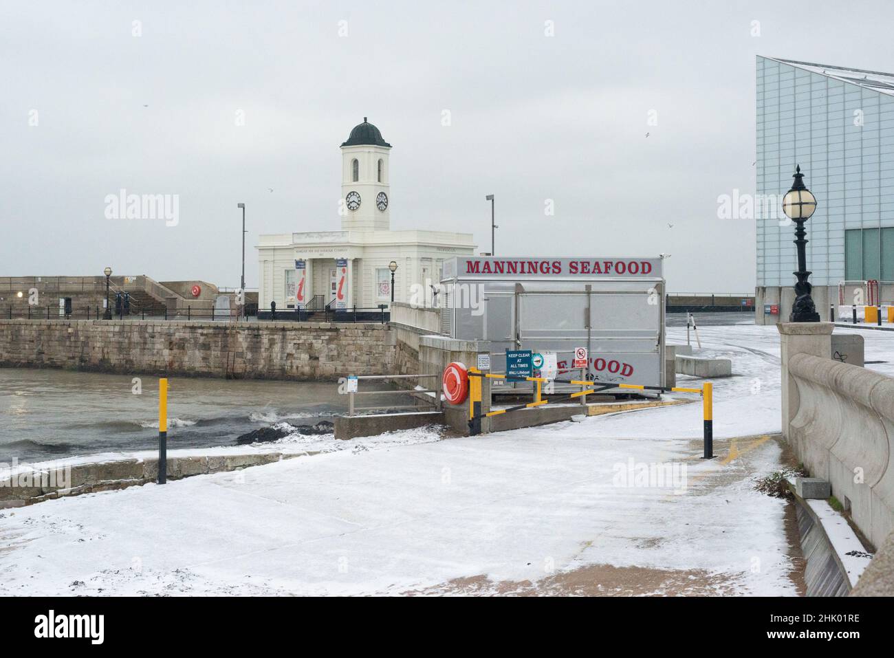 Mannings Seafood shack, the Droit House and the Turner Contemporary Gallery on the seafront in Margate, UK Stock Photo