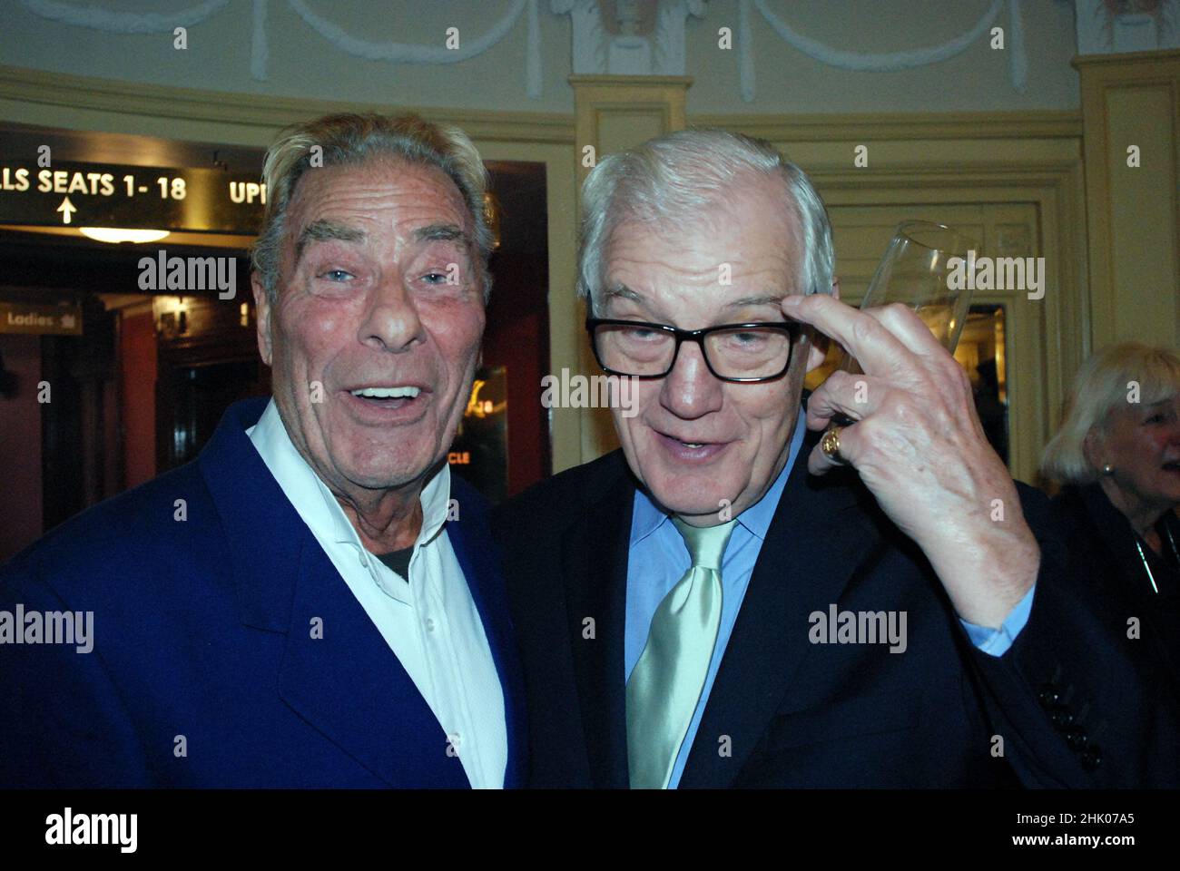 Doctor Who Dr Who actors, John Levene & Richard Franklin, at the unveiling of a Blue Plaque commemorating Jon Pertwee, New Wimbledon Theatre, 2016 Stock Photo