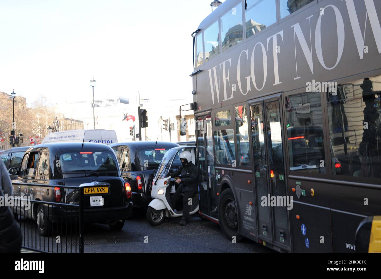 London, UK, 1 Feb 2022 London West End traffic at Trafalgar Square chaotic  following recent changes in highway code. Credit: JOHNNY ARMSTEAD/Alamy  Live News Stock Photo - Alamy