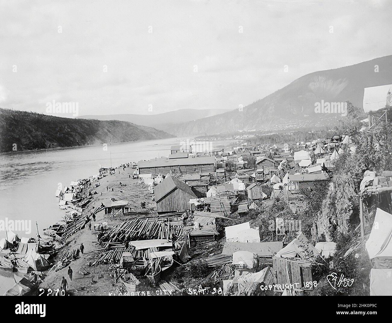 доусон юкон. клондайк железная дорога. клондайк юкон. доусон-сити золотоискатели. город доусон 19 век.