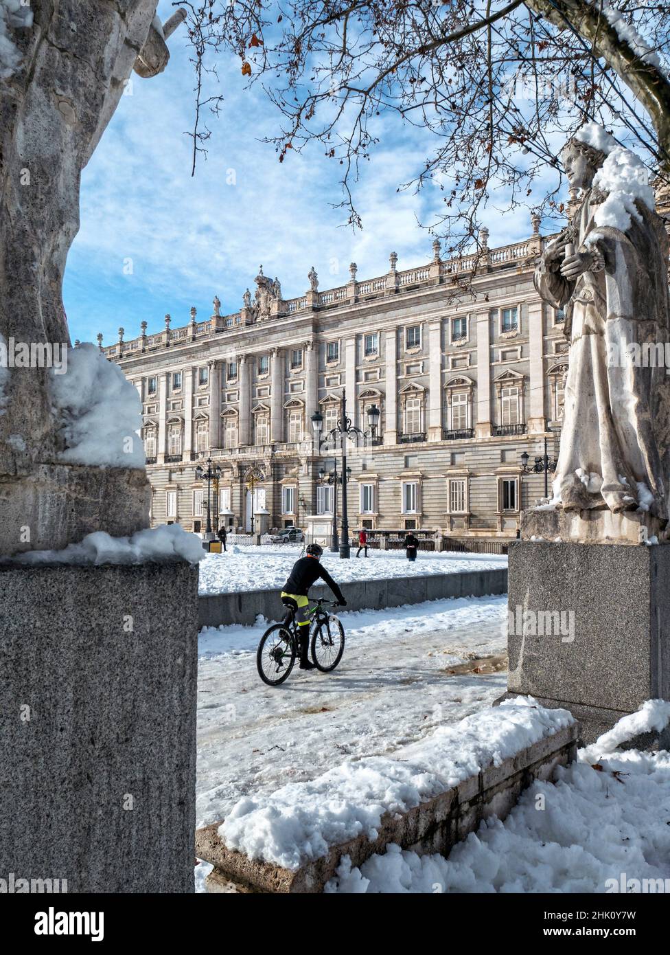 Palacio Real nevado. Madrid. España. Stock Photo