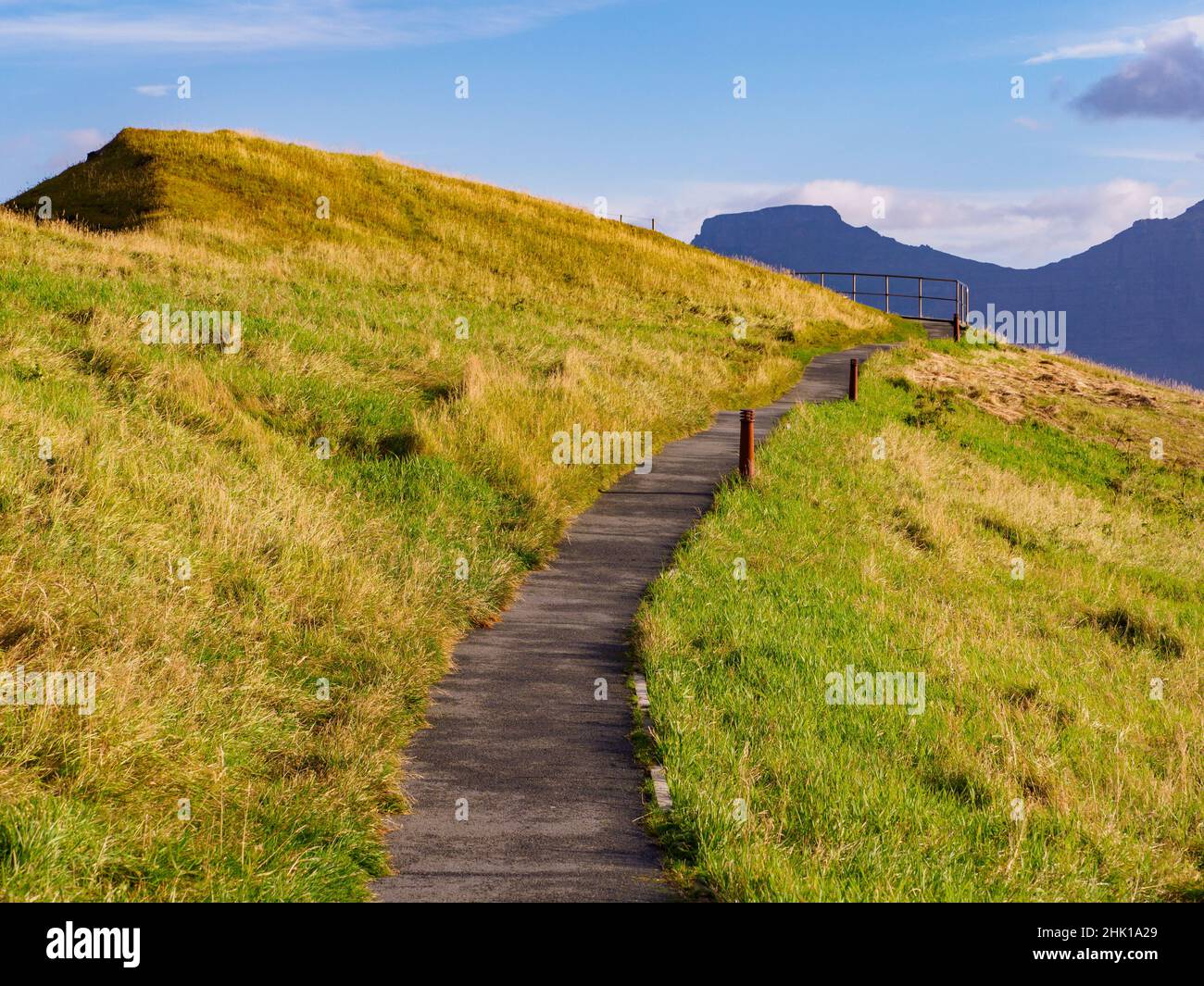 Queen Mary Rack Bench View of the trail to the Queen Mary's Bench with a great view. The ...
