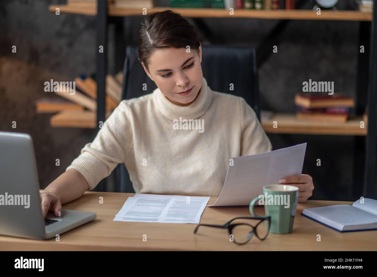 Table focused hi-res stock photography and images - Alamy