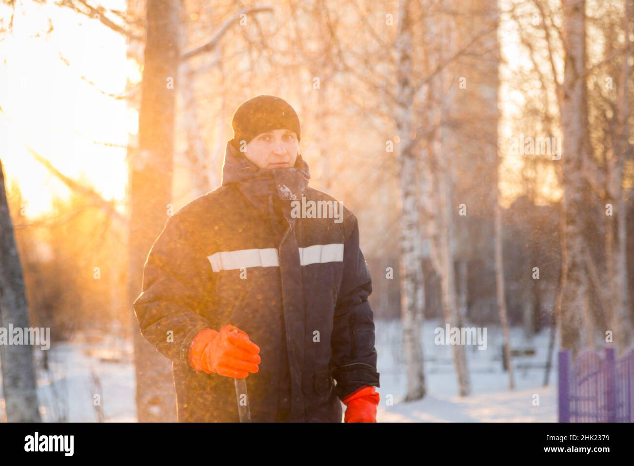 Portrait of a worker at a construction site Stock Photo - Alamy