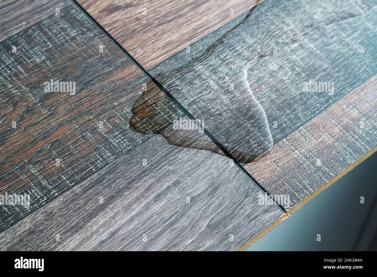 Laminate and water. Waterproof laminate. Wooden floors are impervious to moisture. Floor