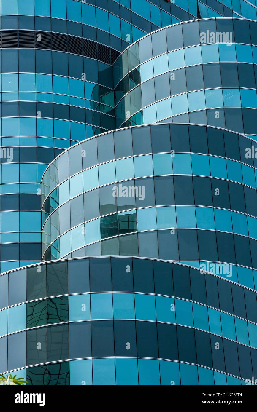 Modern office building close hi-res stock photography and images - Alamy
