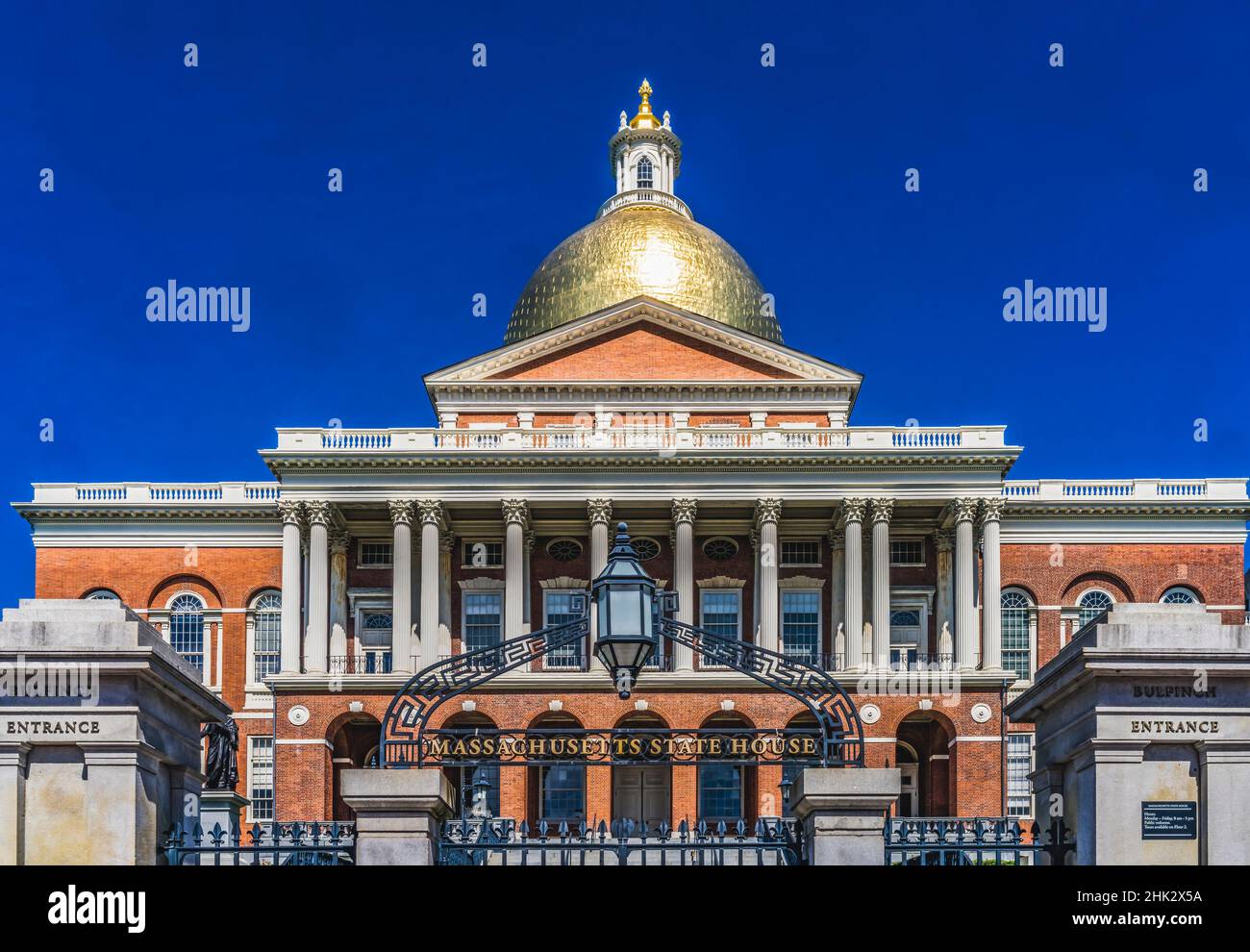 Golden Dome State House State Legislature Governor Office, Boston, Massachusetts. Massachusetts State House built 1798 and gold leaf gilding 1874 Stock Photo