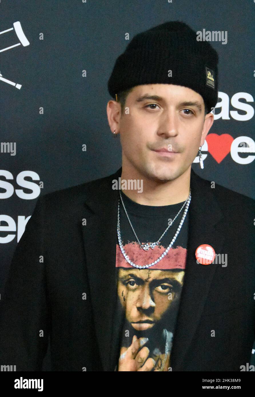 https://c8.alamy.com/comp/2HK38M9/los-angeles-california-usa-1st-february-2022-rapperproducer-g-eazy-aka-gerald-earl-gillum-attends-paramount-pictures-jackass-forever-us-premiere-at-tcl-chinese-theatre-on-february-1-2022-in-los-angeles-california-usa-photo-by-barry-kingalamy-live-news-2HK38M9.jpg