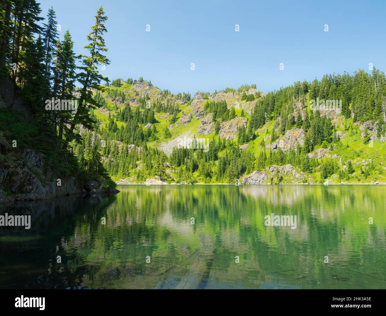 Washington State, Central Cascades, Rampart Ridge, Lake Lillian Stock Photo Alamy