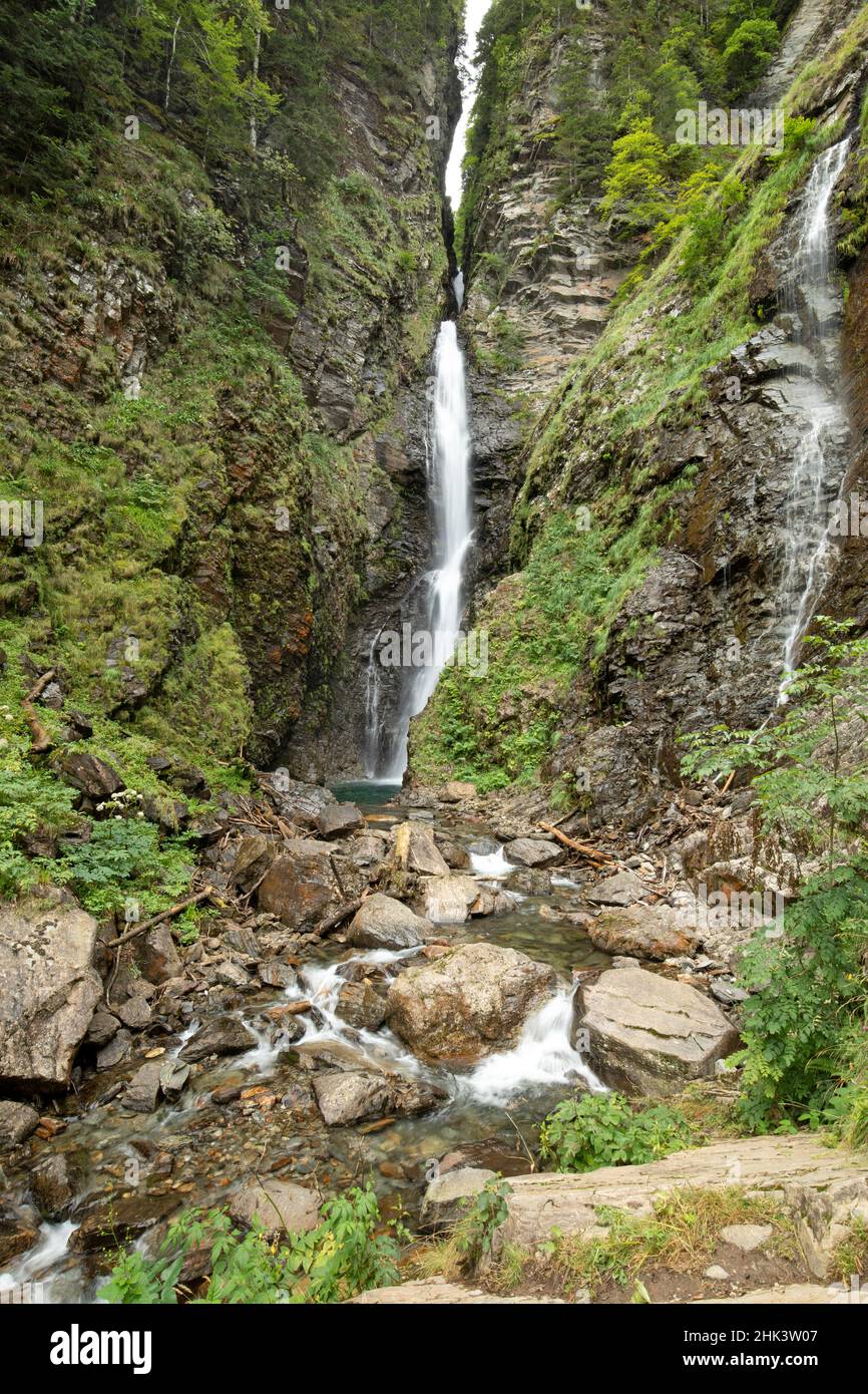 Hell waterfall, Lys valley, Cazeaux-de-Larboust, Haute-Garonne, France Stock Photo
