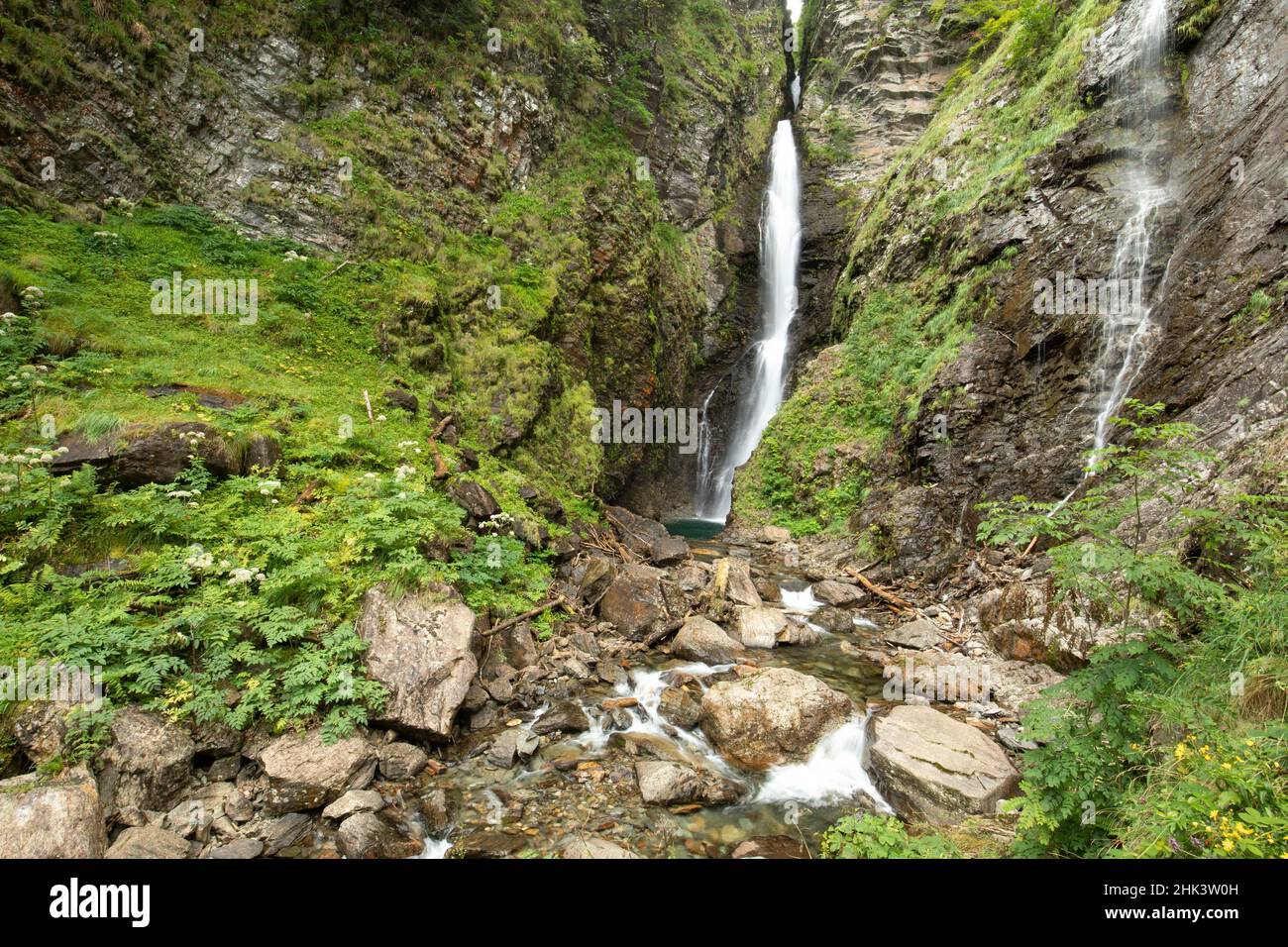 Hell waterfall, Lys valley, Cazeaux-de-Larboust, Haute-Garonne, France Stock Photo