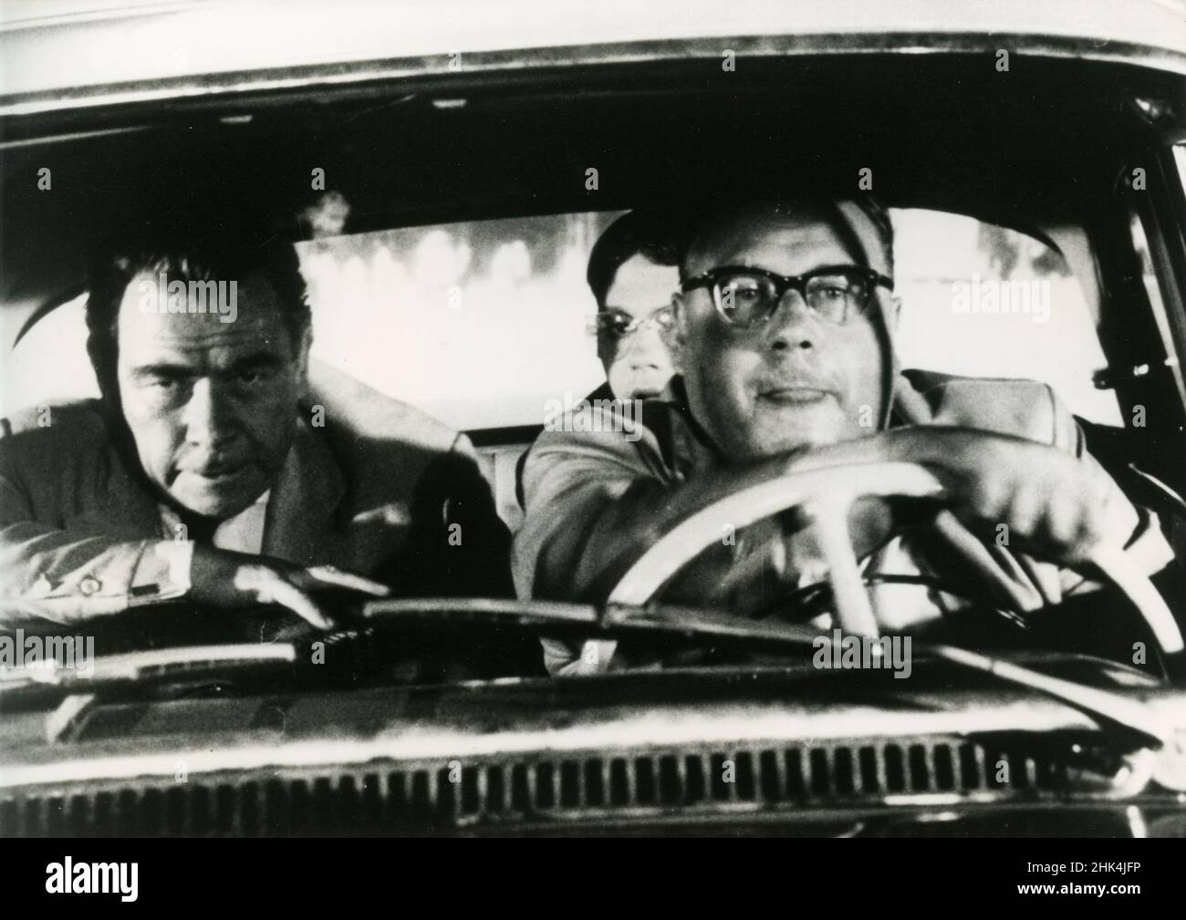 German actors Heinz Erhardt and Peter Frankenfeld in the movie Of Course, The Motorists, Germany 1959 Stock Photo