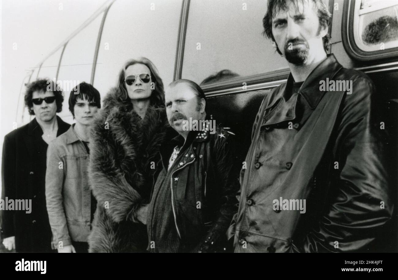 Actors Stephen Rea, Hans Matheson, Bill Nighy, Timothy Spall and Jimmy Nail in the movie Still Crazy, UK 1998 Stock Photo
