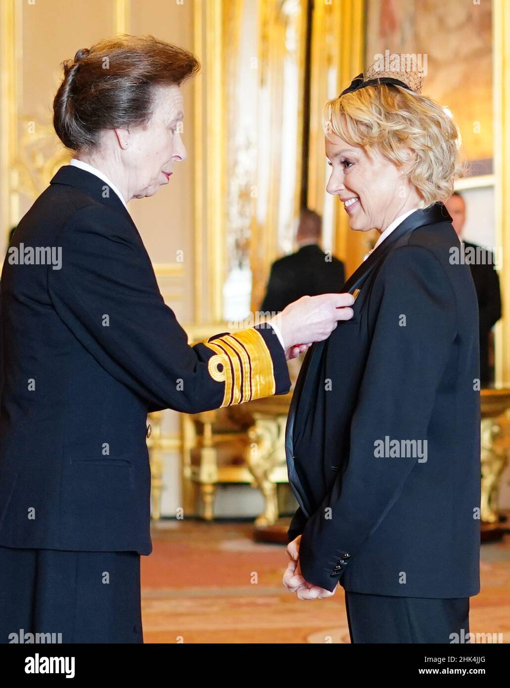 Coronation Street star Sally Dynevor, from Altrincham, is made an MBE (Member of the Order of the British Empire) by the Princess Royal at Windsor Castle. Picture date: Wednesday February 2, 2022. Stock Photo