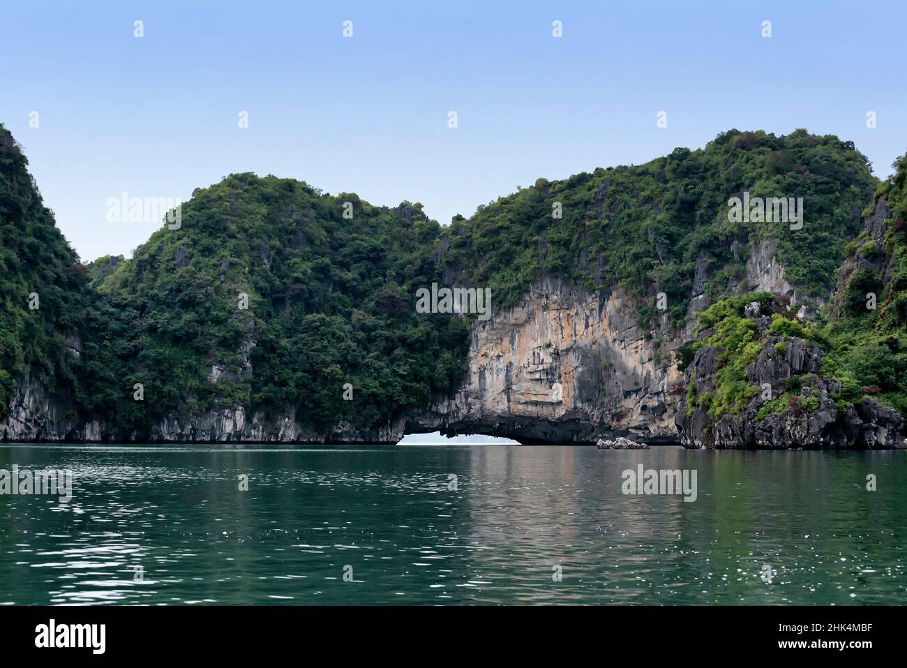 Beautiful natural rock arch hi-res stock photography and images - Alamy