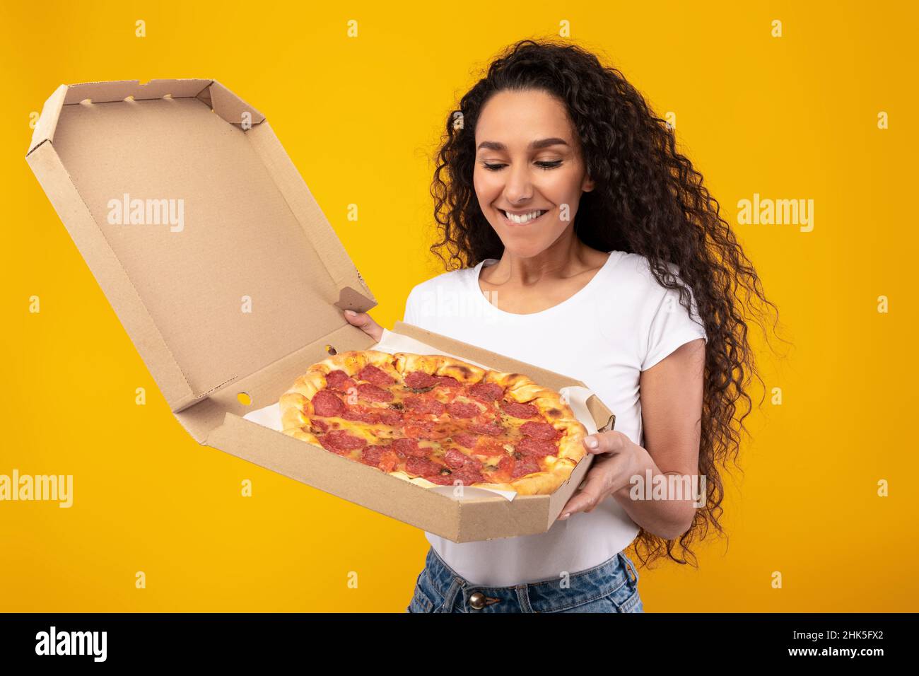 фотошоп девушка из пиццы фото 60