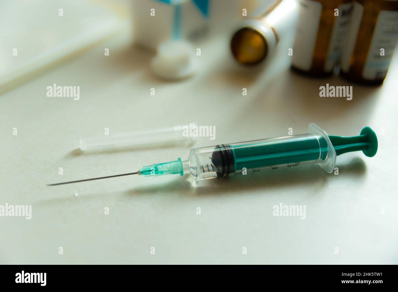 Big syringe needle hires stock photography and images Alamy