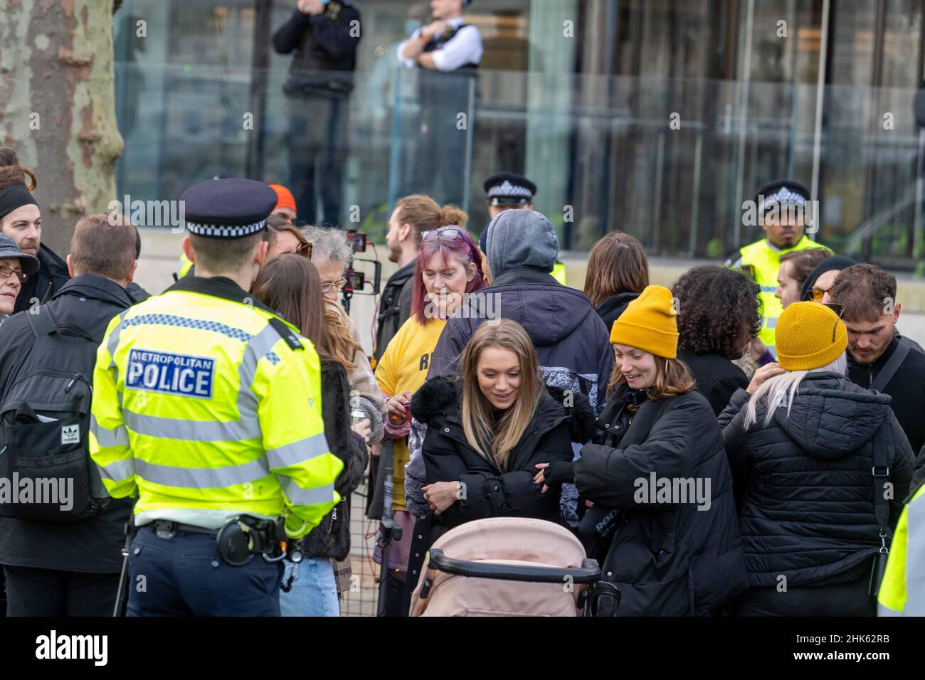 London, UK. 2nd Feb, 2022. Protesers outside New Scotland Yard protesting about the alleged illegality of covid vaccinations Credit: Ian Davidson/Alamy Live News Stock Photo