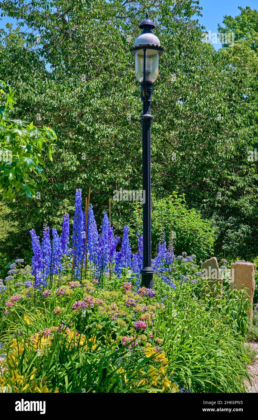Heritage 2024 lamp post