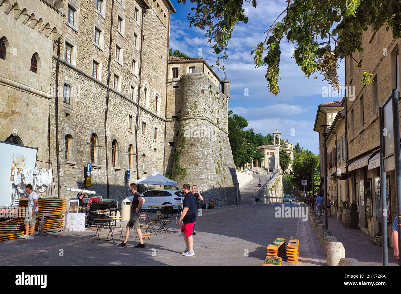 the-characteristic-streets-and-medieval-buildings-of-the-beautiful
