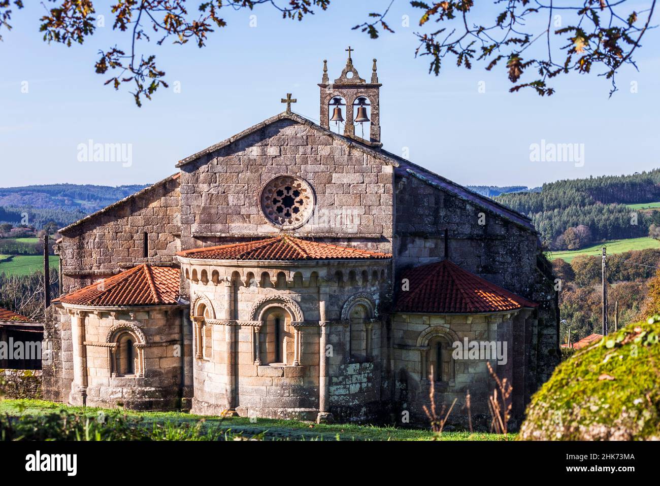 Iglesia románica de Santa María de Mezonzo. Vilasantar. La Coruña. Galicia. España Stock Photo