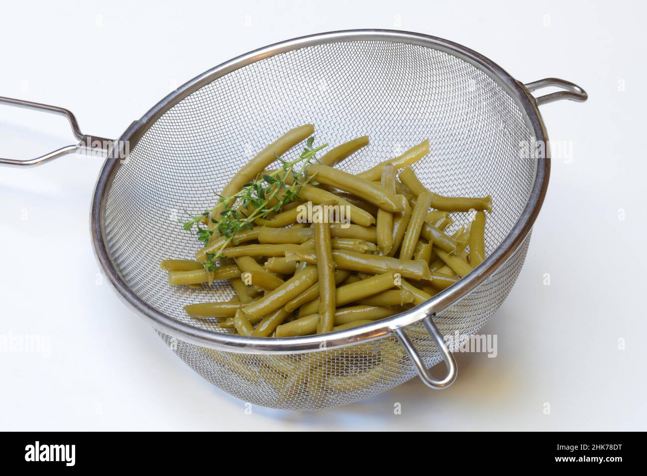 Green beans in sieve hires stock photography and images Alamy
