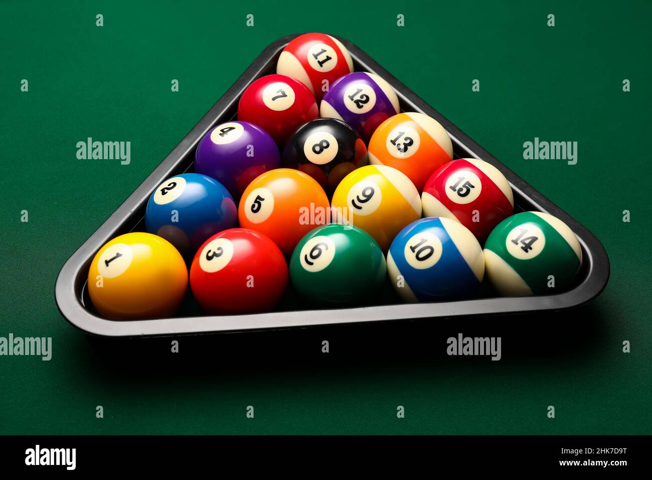 Rack of billiard balls hi-res stock photography and images - Alamy