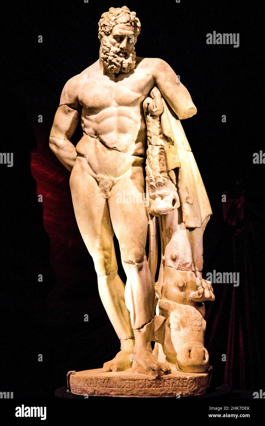 Turkey antalya hercules statue hi-res stock photography and images - Alamy